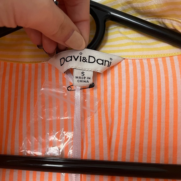 Fun Retro Colorful Button Down - Picture 4 of 6